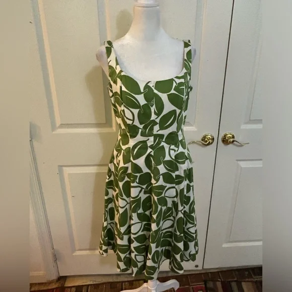 green emerald velvet dress 12 Season Color Analysis | Indigo Tones main image 0